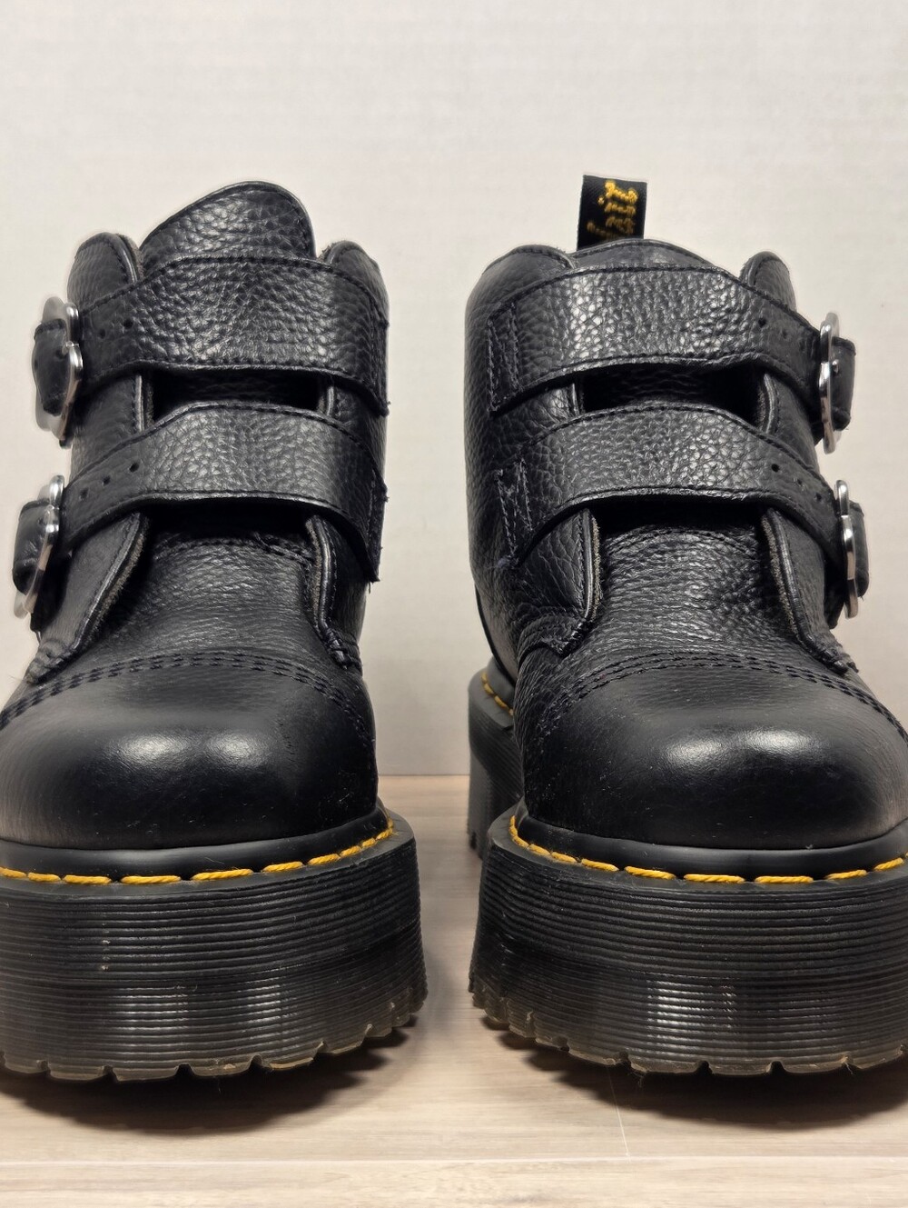 Devon Flower Buckle Leather Platform Boots Women's 8 - Picture 2 of 13